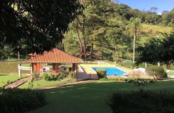 Lindo Sítio, ótima localização